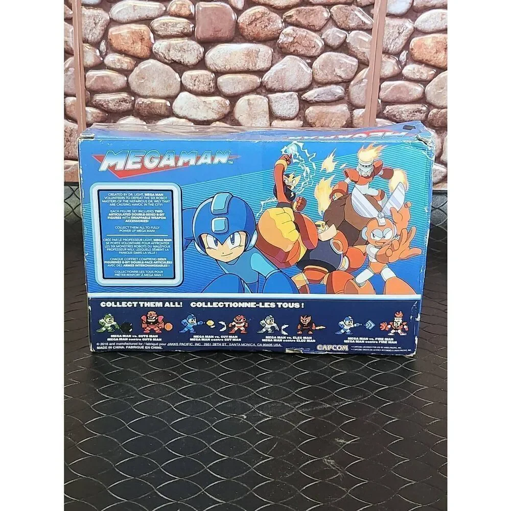 MegaMan Classic 8-Bit Figures 2-Pack Mega Man Vs. Cuts Man - New #A44